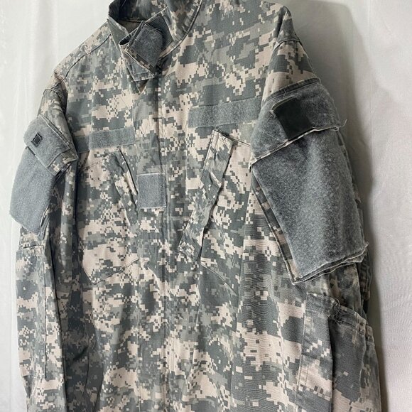 U.S. Army Digital Camouflage Buzz Off Insect Shield Jacket Medium-Long - Picture 4 of 6
